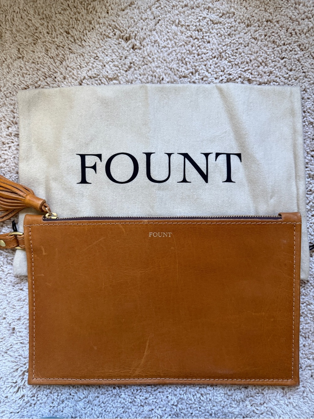 FOUNT Finley Clutch